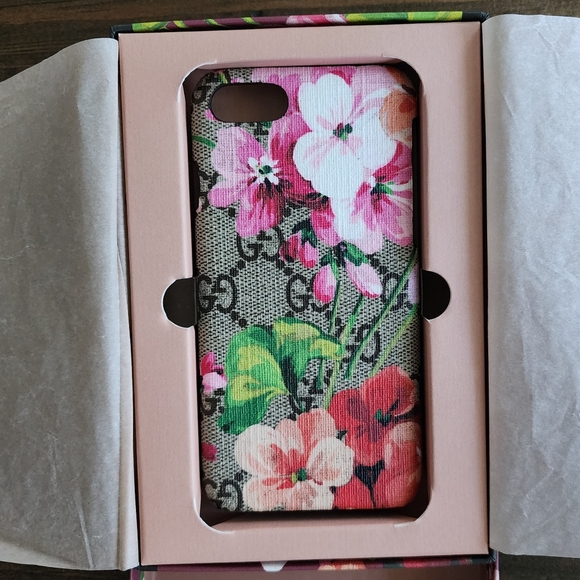 ORIGINALLY $595 NWT IN BOX GUCCI IPHONE 7 PRO /IPHONE 8 COVER - Picture 3 of 8